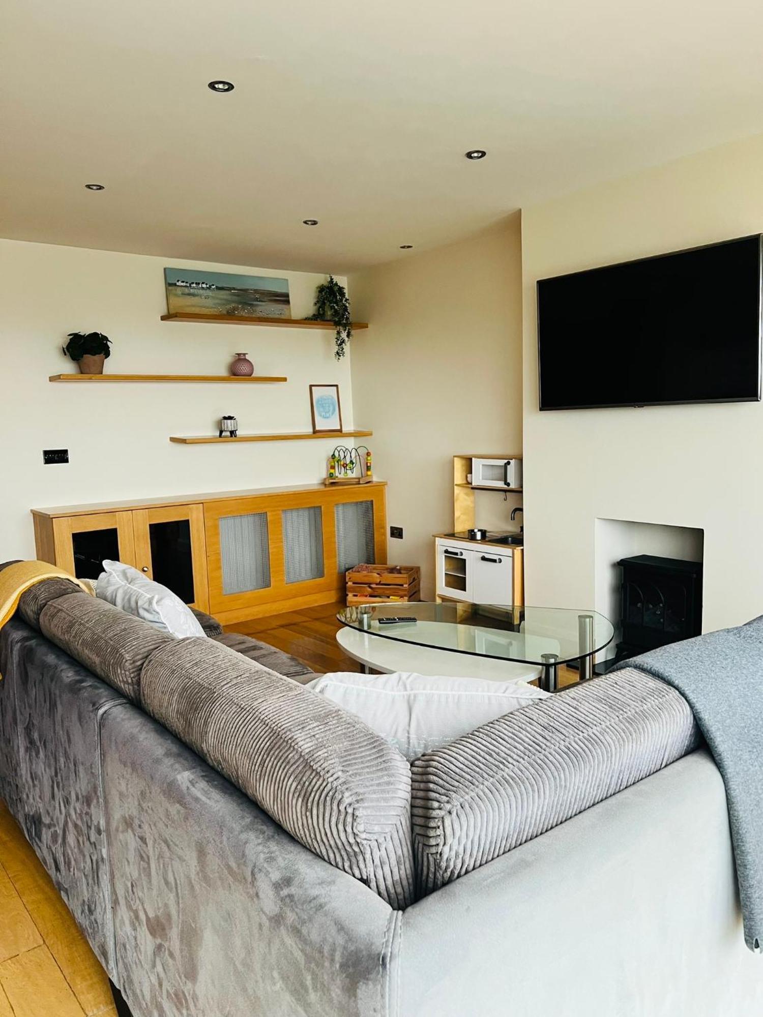 Penthouse Apartment - Town Centre, Sea Views, Secure Parking Portrush Εξωτερικό φωτογραφία